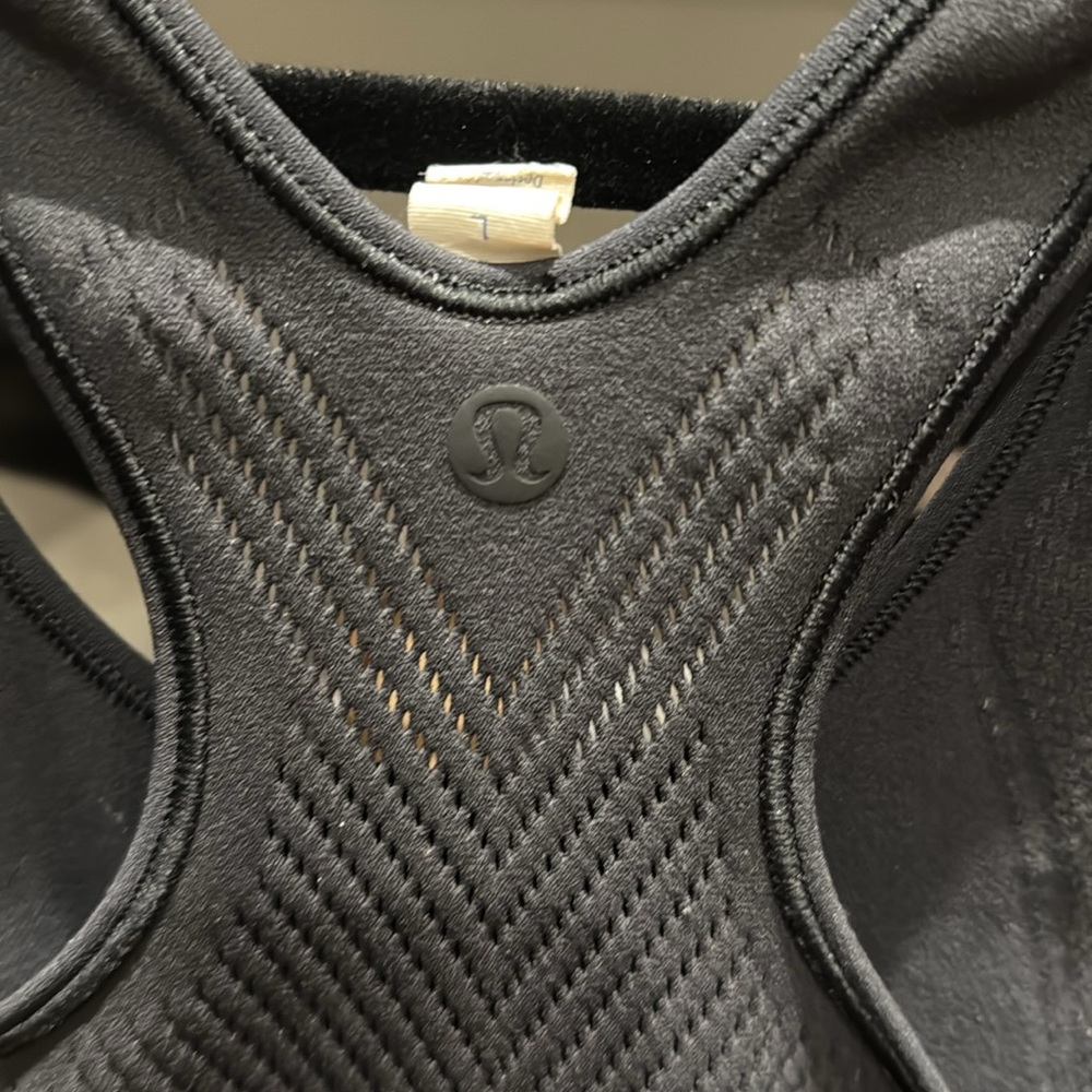 Lululemon Black Racerback Tank Top - Picture 4 of 4